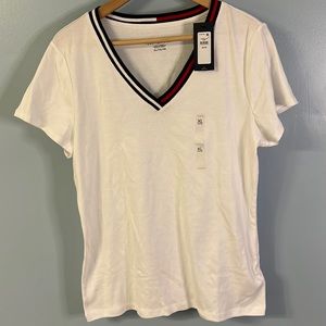 Tommy Hilfiger tee shirt NWT XL